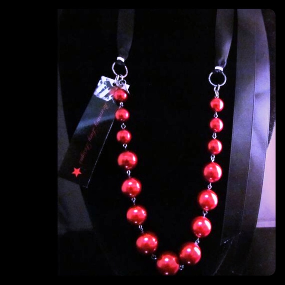 ♥️❤️♥️Red czech glass pearl bib necklace RLDesigns♥️❤️♥️